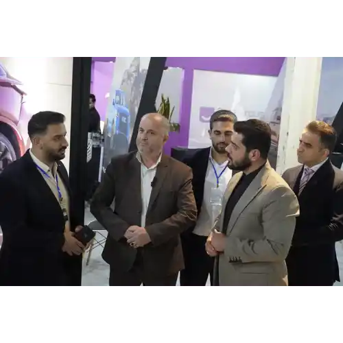 نمایشگاه خودرو